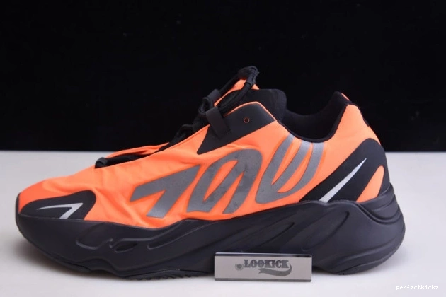MNVN Yeezy Orange 700 FV3258 Adidas Boost 0722